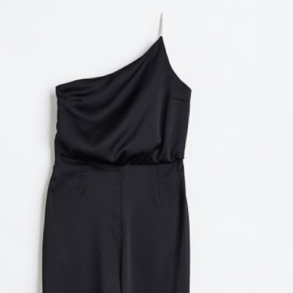 Black satin jumpsuit - Picture 2 of 7